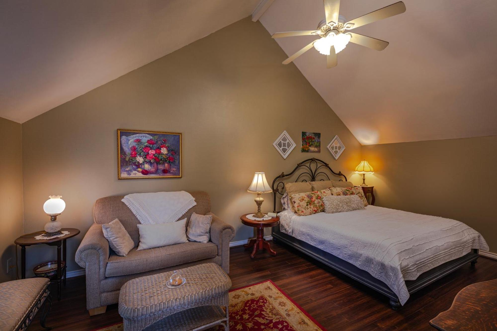 Bed And Breakfast On White Rock Creek Waco Eksteriør bilde